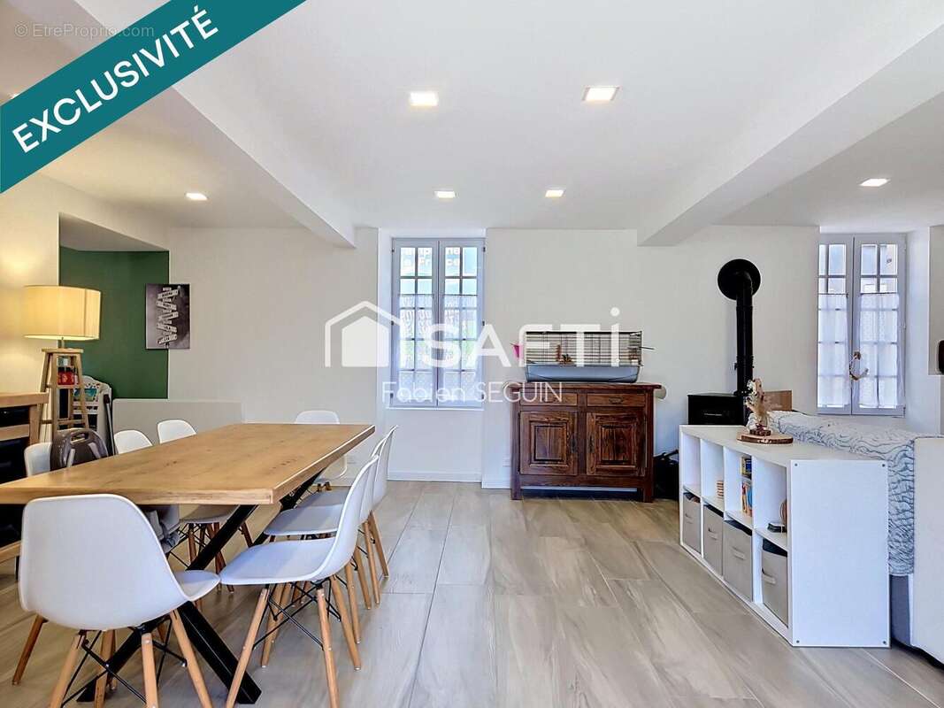 Maison 136 m² à Le Puiset-Dore  - photo 7