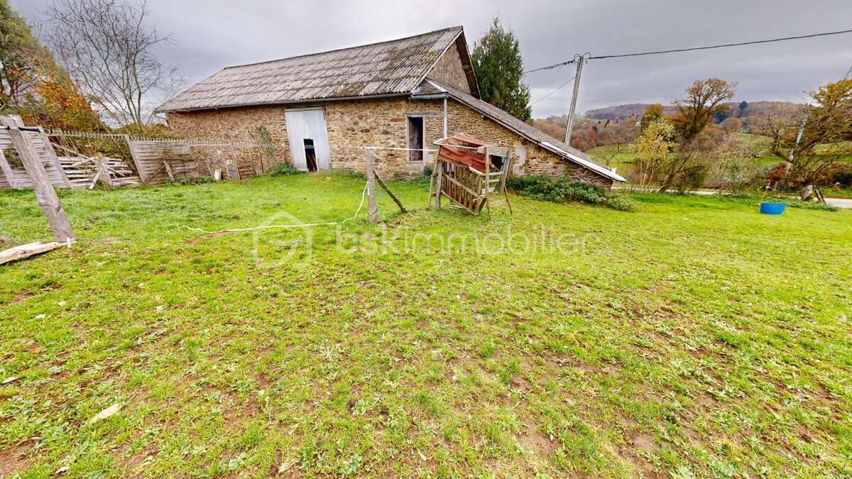 Maison à CHATEAUNEUF-LA-FORET