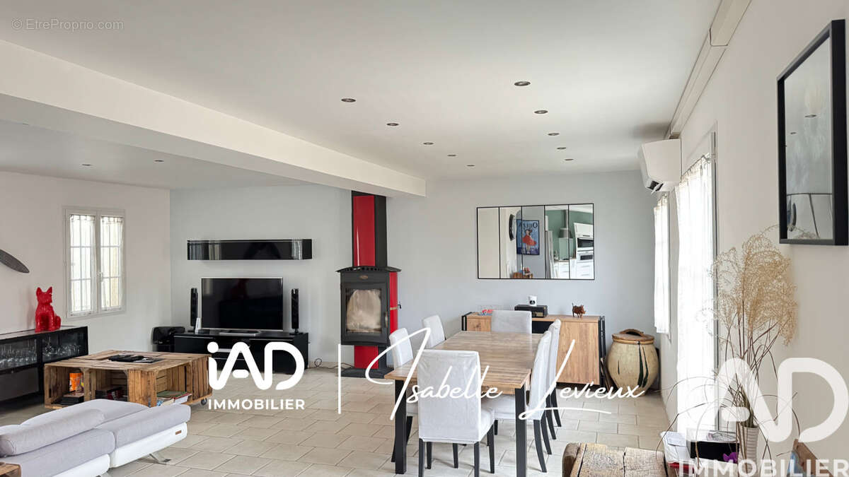 Maison 179 m² à Saint-Cyr-En-Arthies  - photo 3