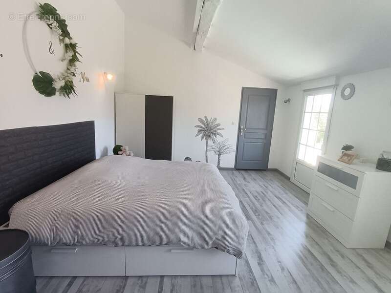 Maison à SAINT-MARTIN-LACAUSSADE