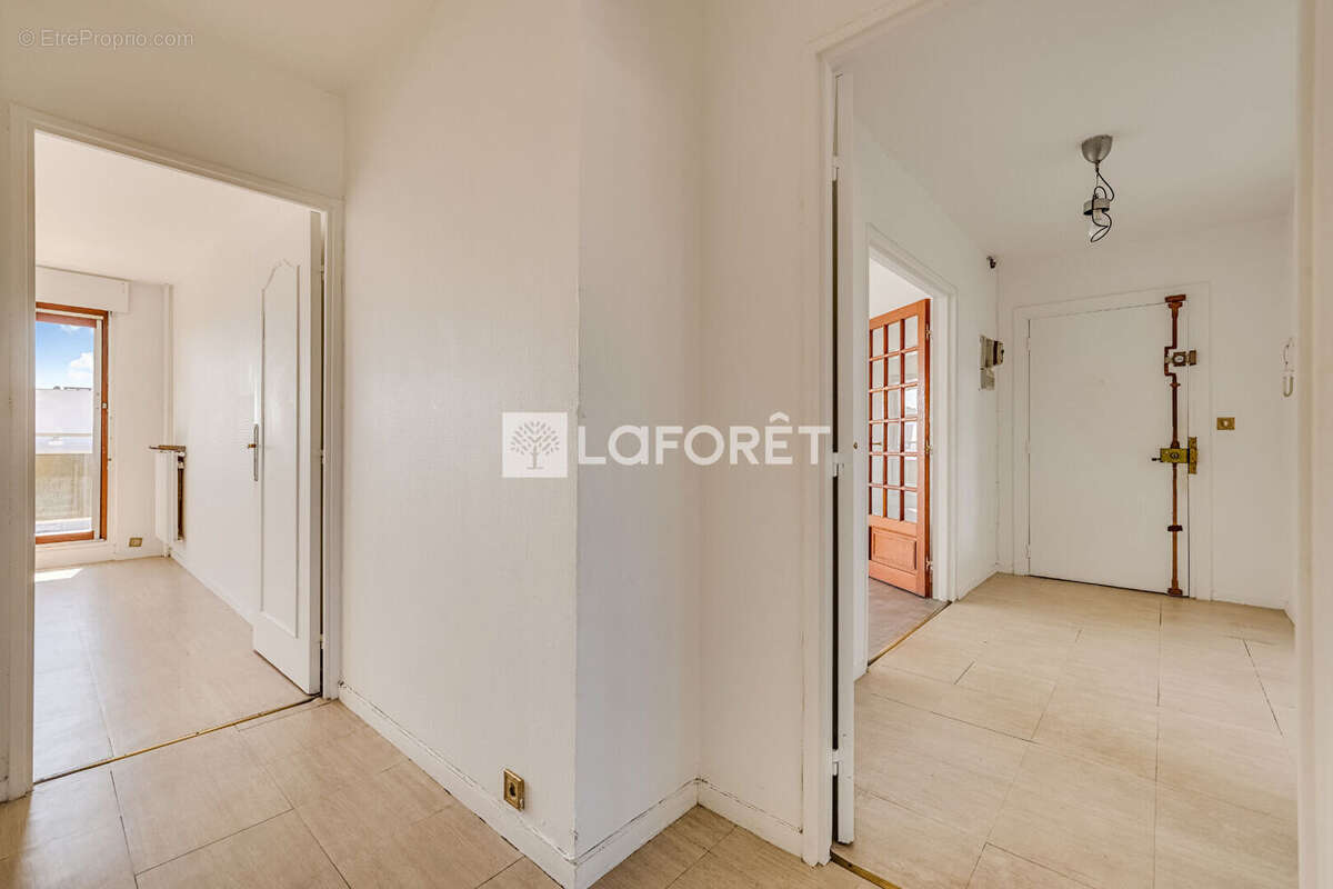 Appartement Paris 3 pièces 68 m2 avec vue panoramique sur monuments - photo 11