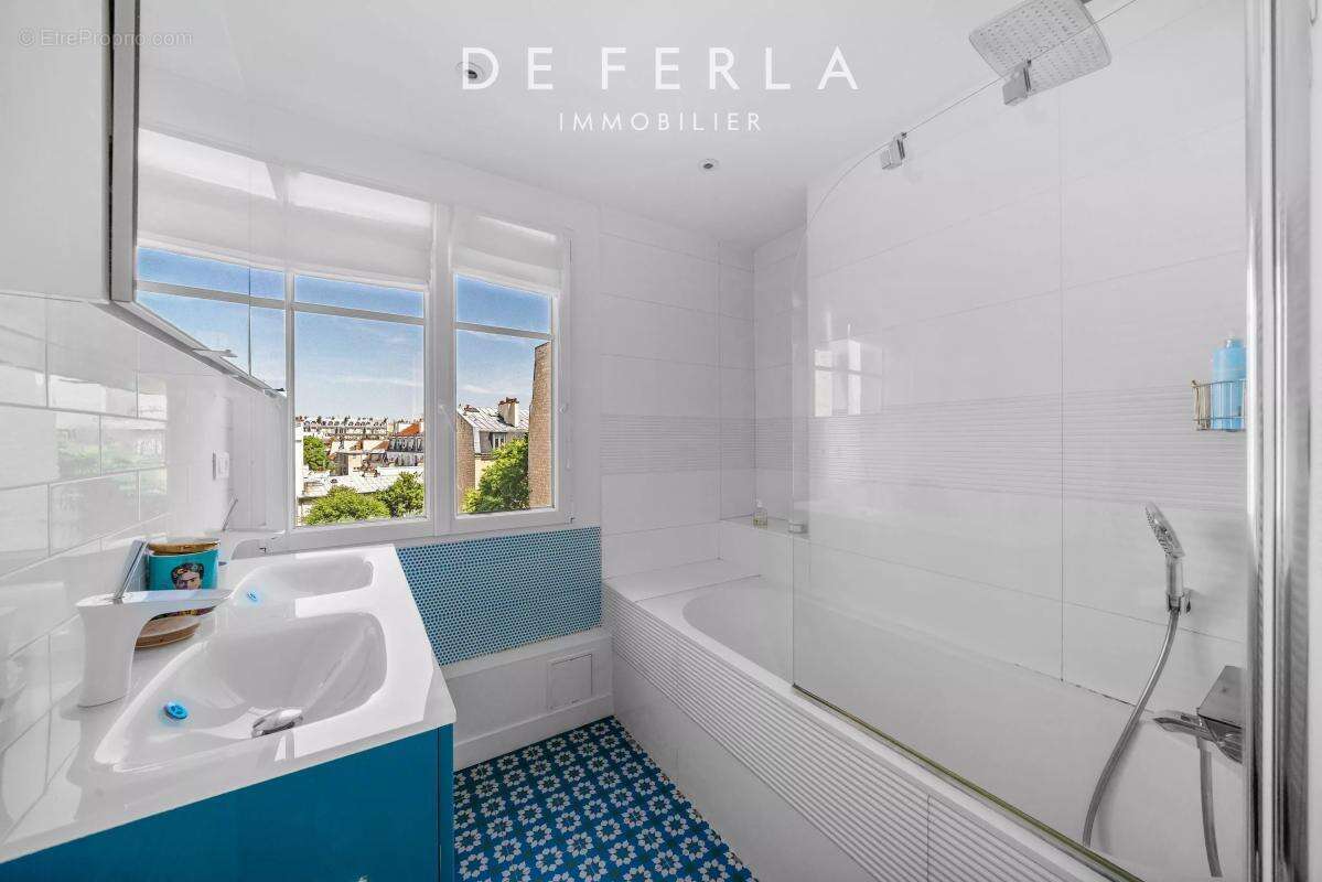 Appartement à PARIS-5E