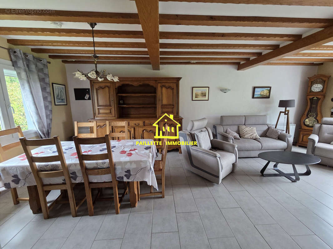 Maison 117 m² à Saint-Romain-De-Colbosc  - photo 2