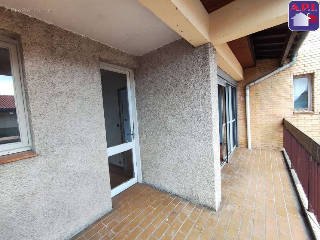 Appartement à CAZERES