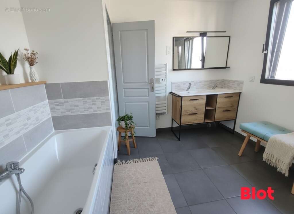 Maison 125 m² à Hede  - photo 5