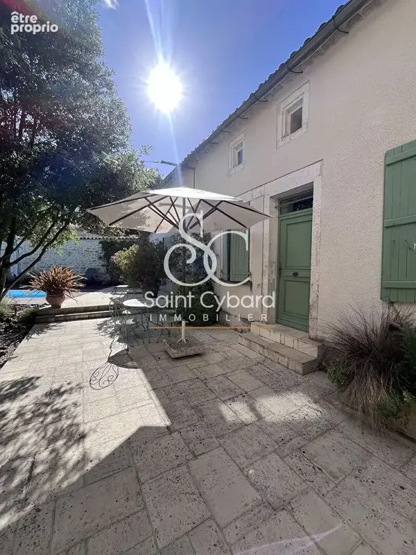 Maison à CHAMPNIERS