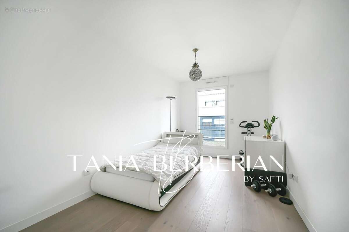 Photo 9 - Appartement à SURESNES