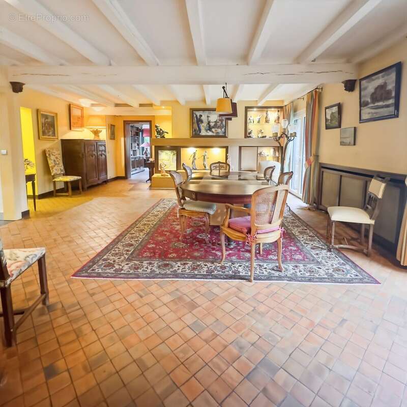 Maison à LIMEIL-BREVANNES