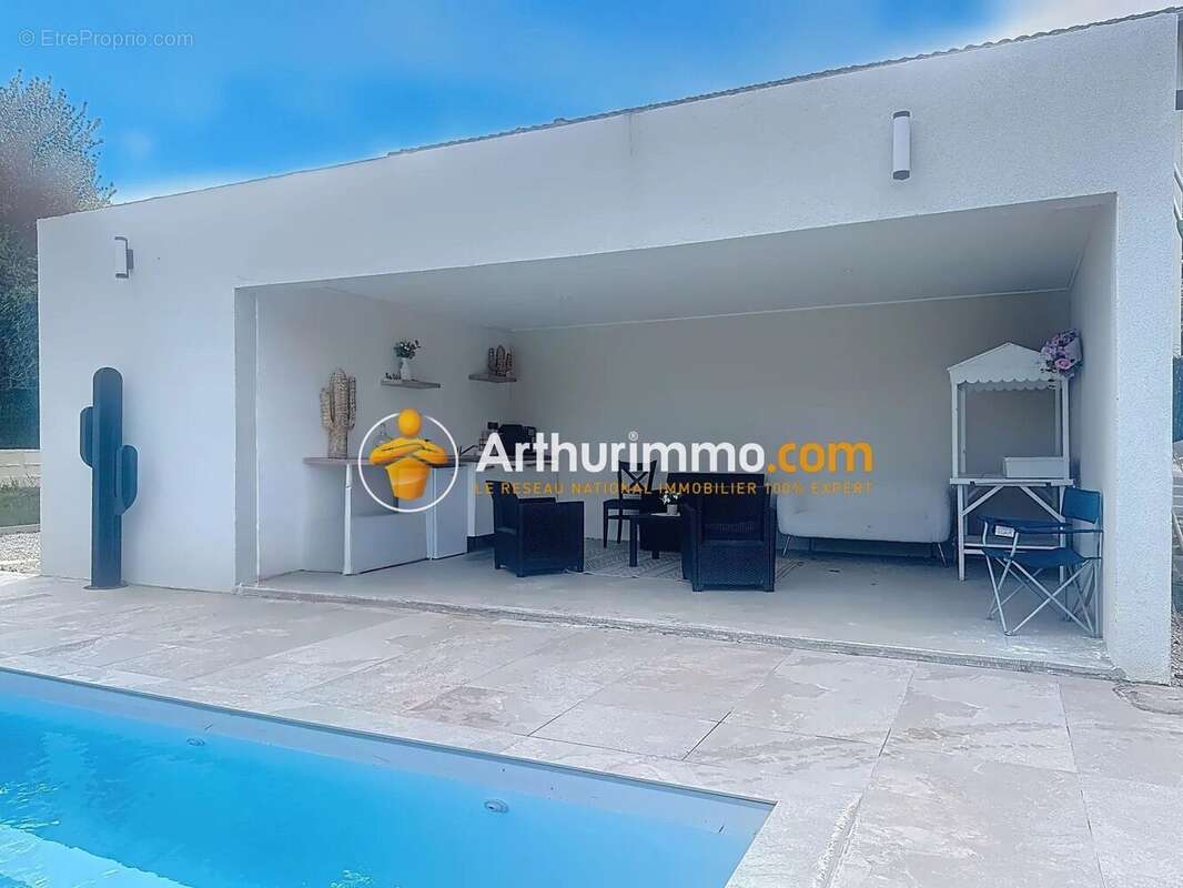 Maison à VILLEFONTAINE