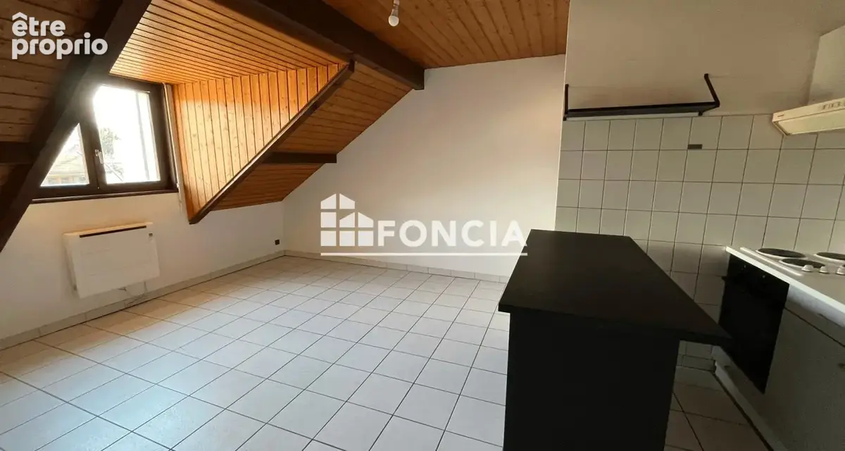 Appartement 2 pièces avec cave et parking - photo 2