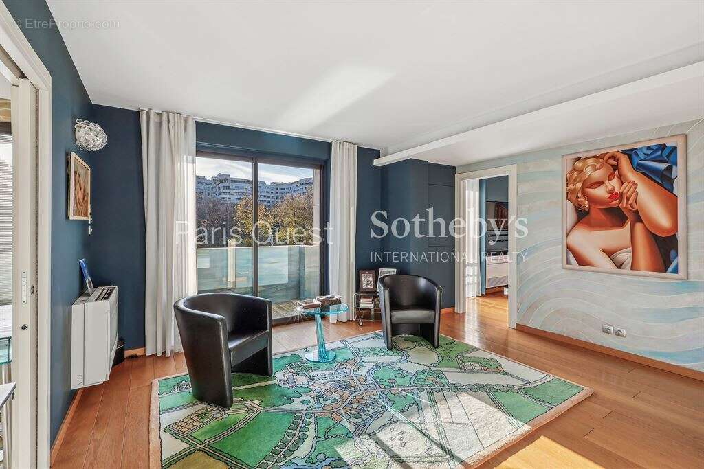 Maison à NEUILLY-SUR-SEINE