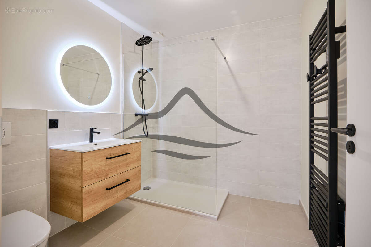 Autre à AIX-LES-BAINS