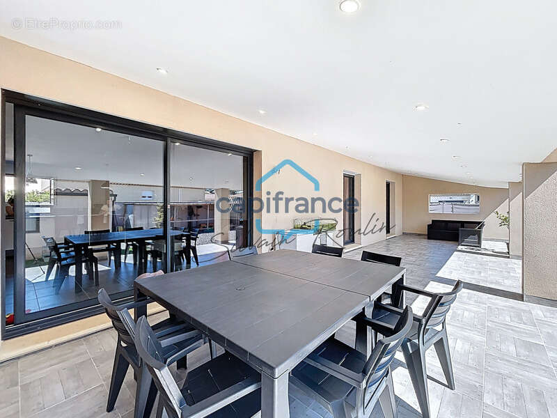 Maison à PIERRELATTE