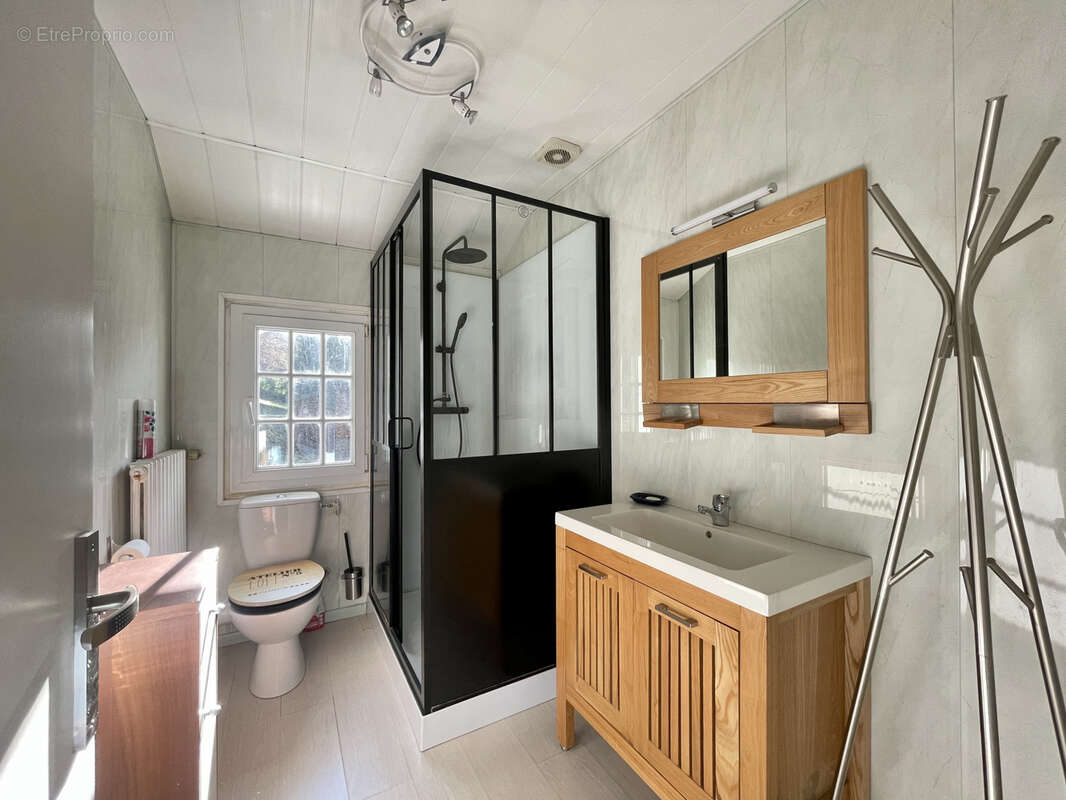 Maison à LA VACHERIE