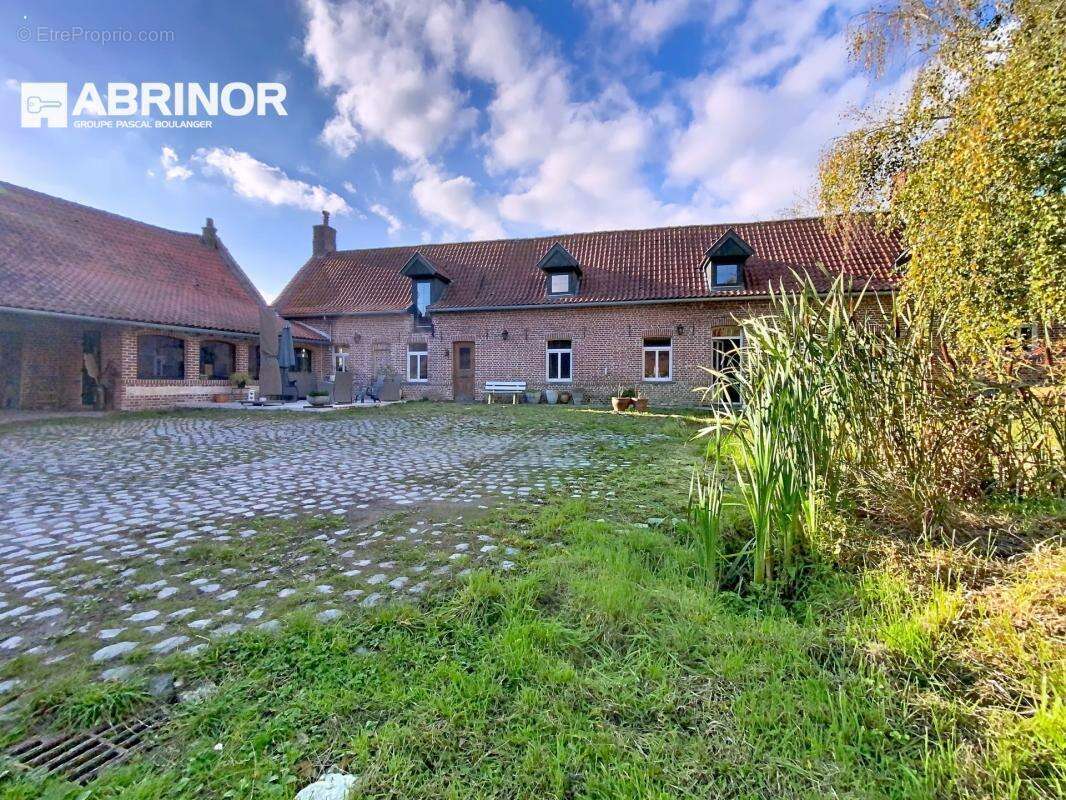 Maison à CAPPELLE-EN-PEVELE