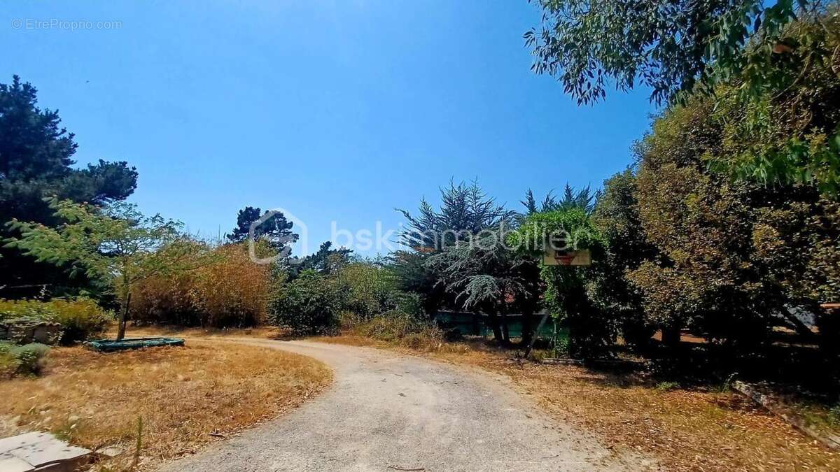 Charmante propriété de caractère sur plus de 3000m2 de terrain - photo 15