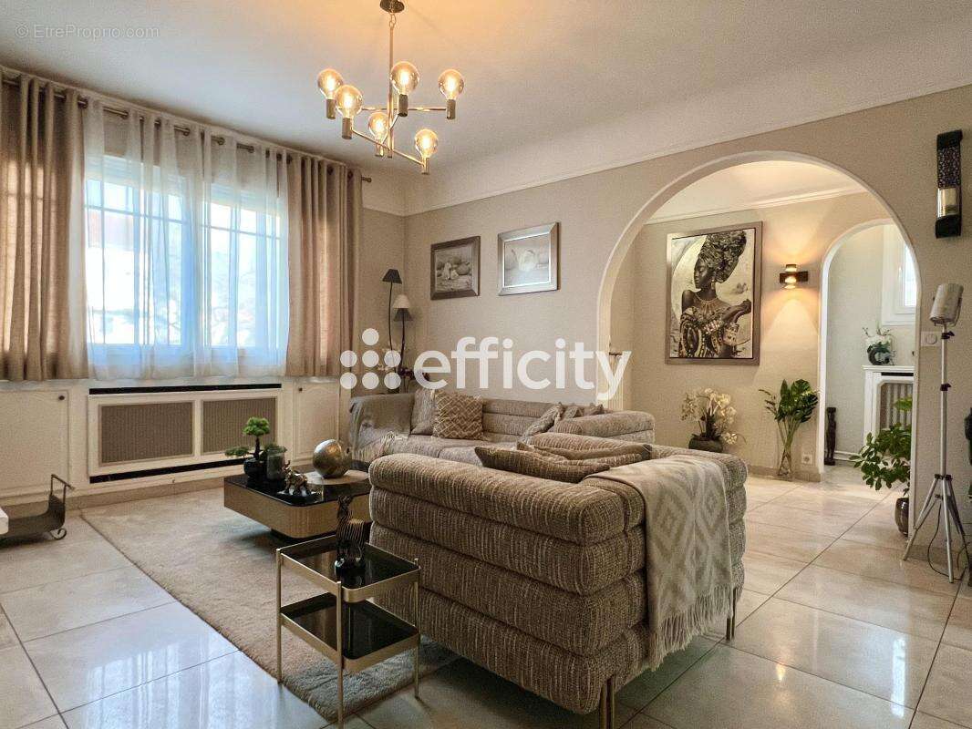 Maison à SAINT-PRIX