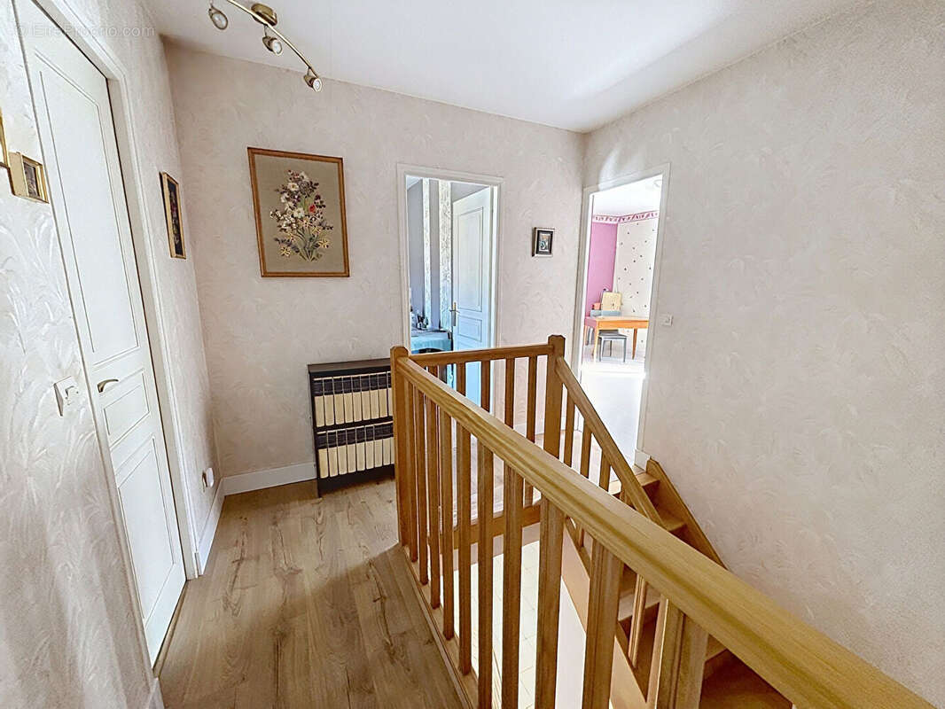 Maison Vitry Sur Seine 6 pièce(s) 233 m2 - photo 10