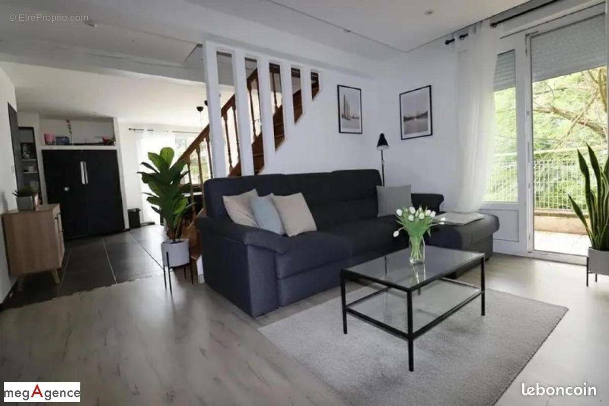 Maison à LA RICAMARIE