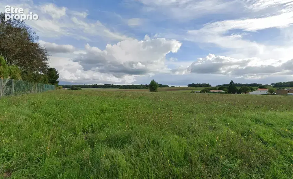 Terrain à JUICQ