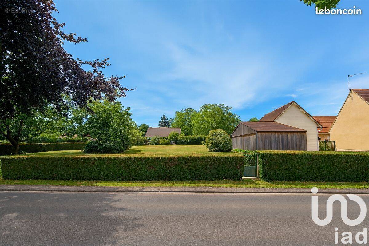 Terrain à NANGIS