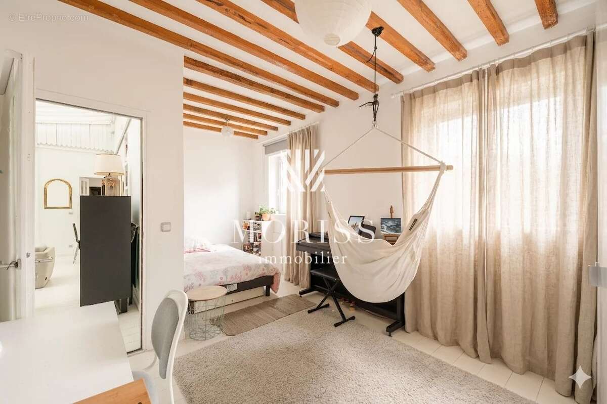 Appartement à PARIS-18E