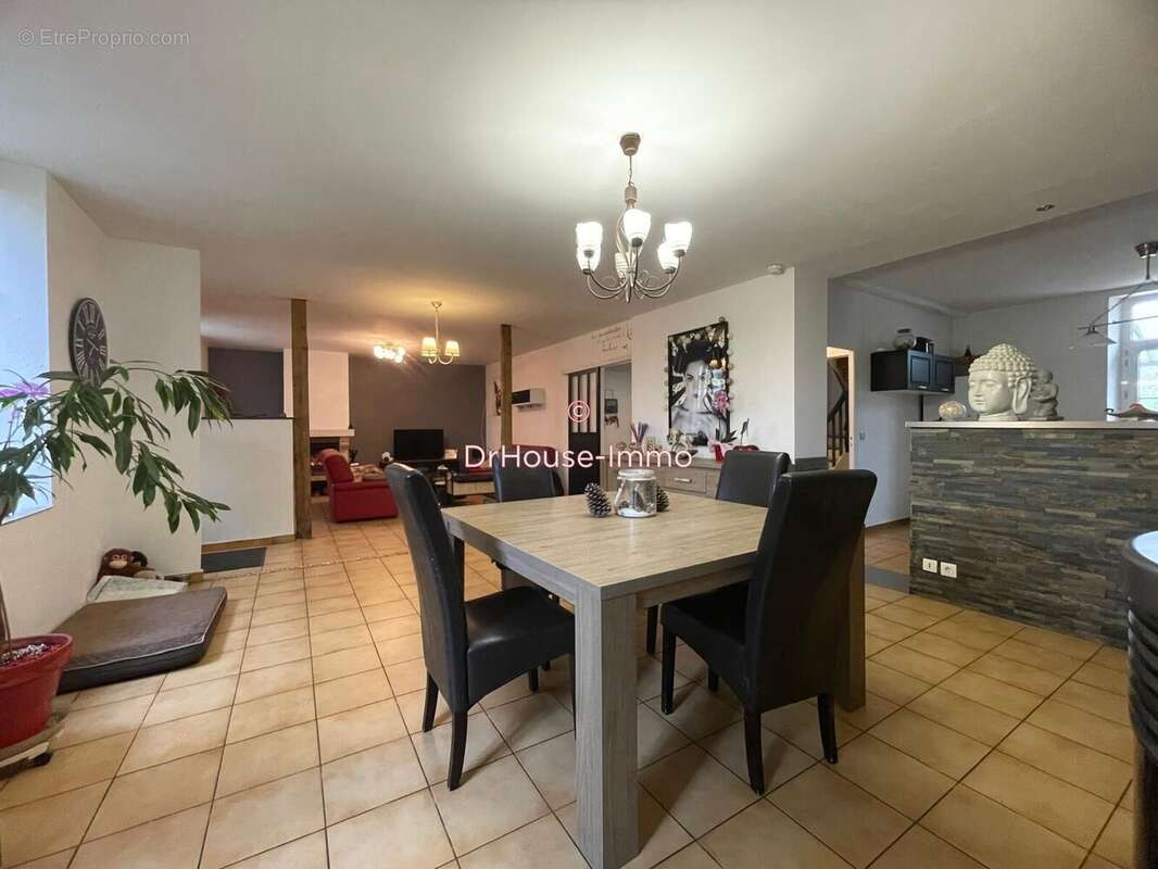 Maison à MONTCRESSON