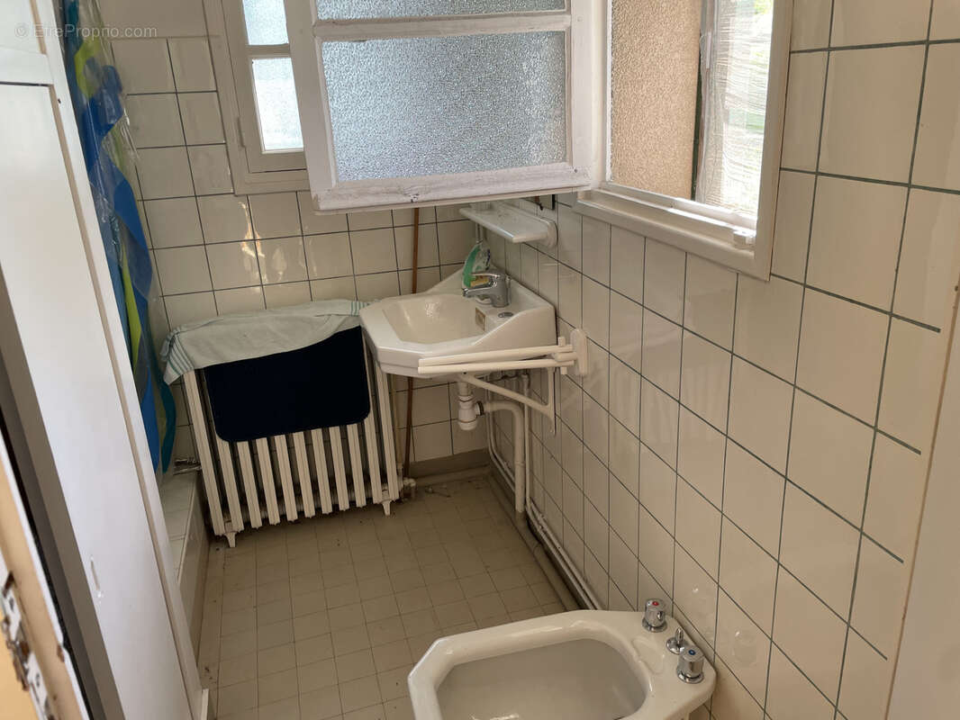 Maison à MOULIETS-ET-VILLEMARTIN