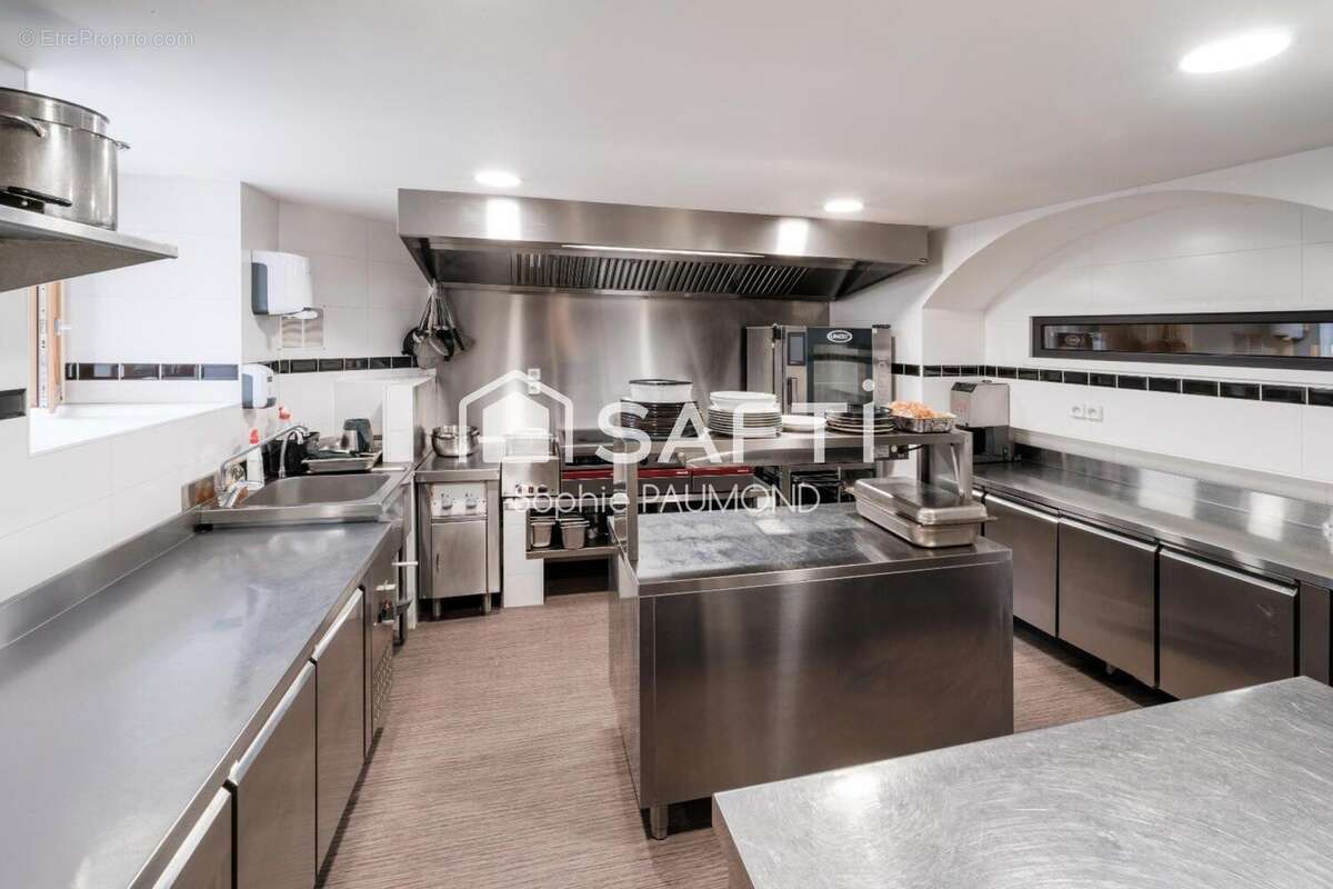 Photo 2 - Commerce à LA SALLE-LES-ALPES