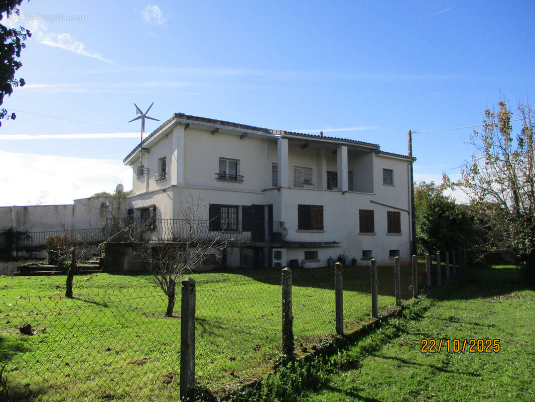 Maison à CEAUX-EN-COUHE