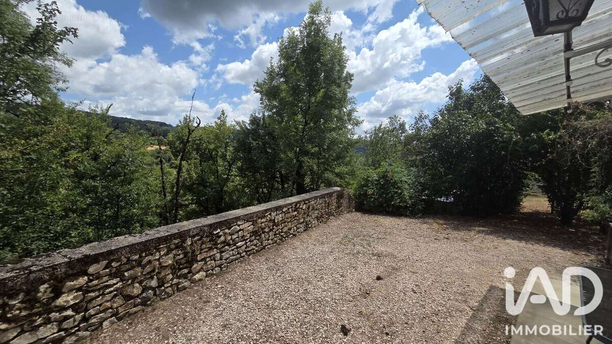 Maison 210 m² à Lissac-Et-Mouret  - photo 5