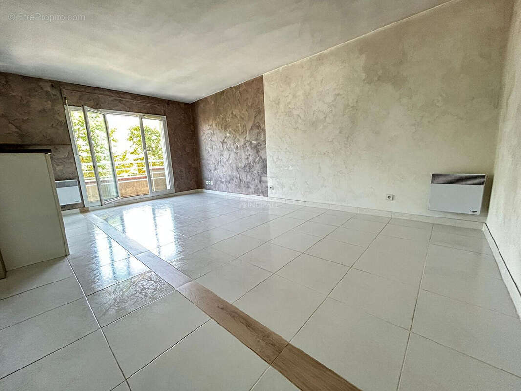 Appartement à CARRIERES-SOUS-POISSY