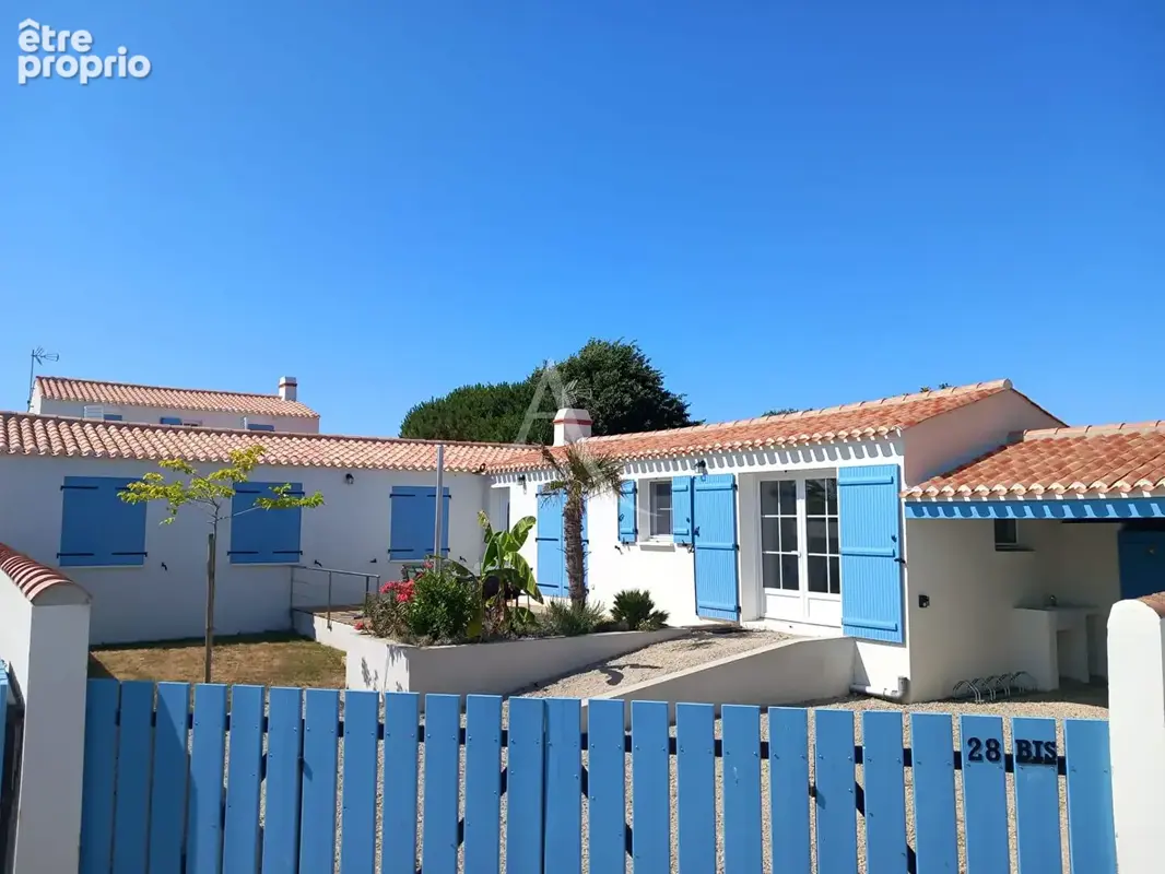 Maison L Epine dans une impasse, proche du port. - photo 8