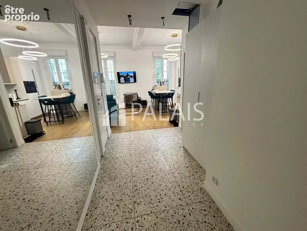 Promenade des Anglais - Appartement 3 pièces rénové – Résidence bourgeoise - photo 15