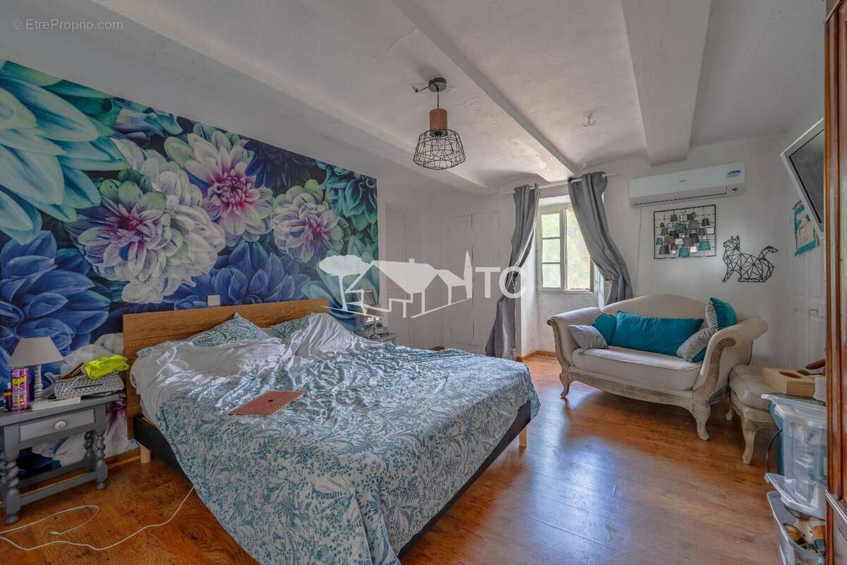 Mas du xviiieme 244m² habitables 8596m2 de terrain - photo 16