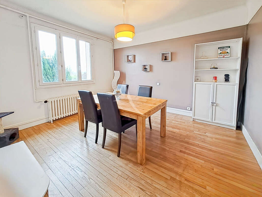 Maison à Saint Germain Lès Arpajon 5 pièces de 112 m2 - photo 3