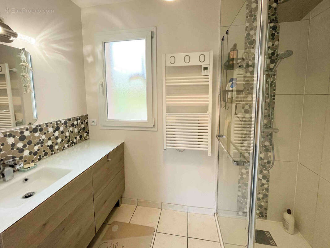 Maison à LOGONNA-DAOULAS