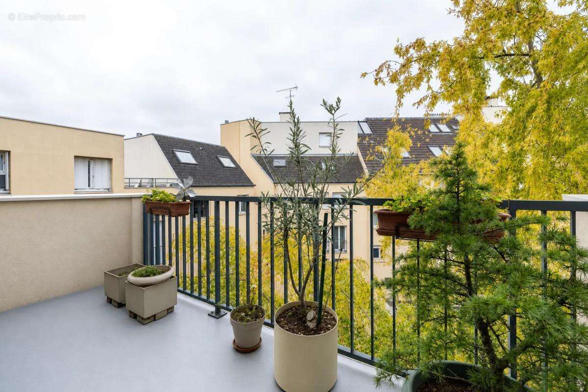 Duplex 4 pièces de 101 m² avec balcon et double garage (box) - photo 6