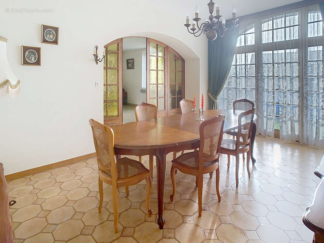 Maison à DAMPIERRE-LES-BOIS