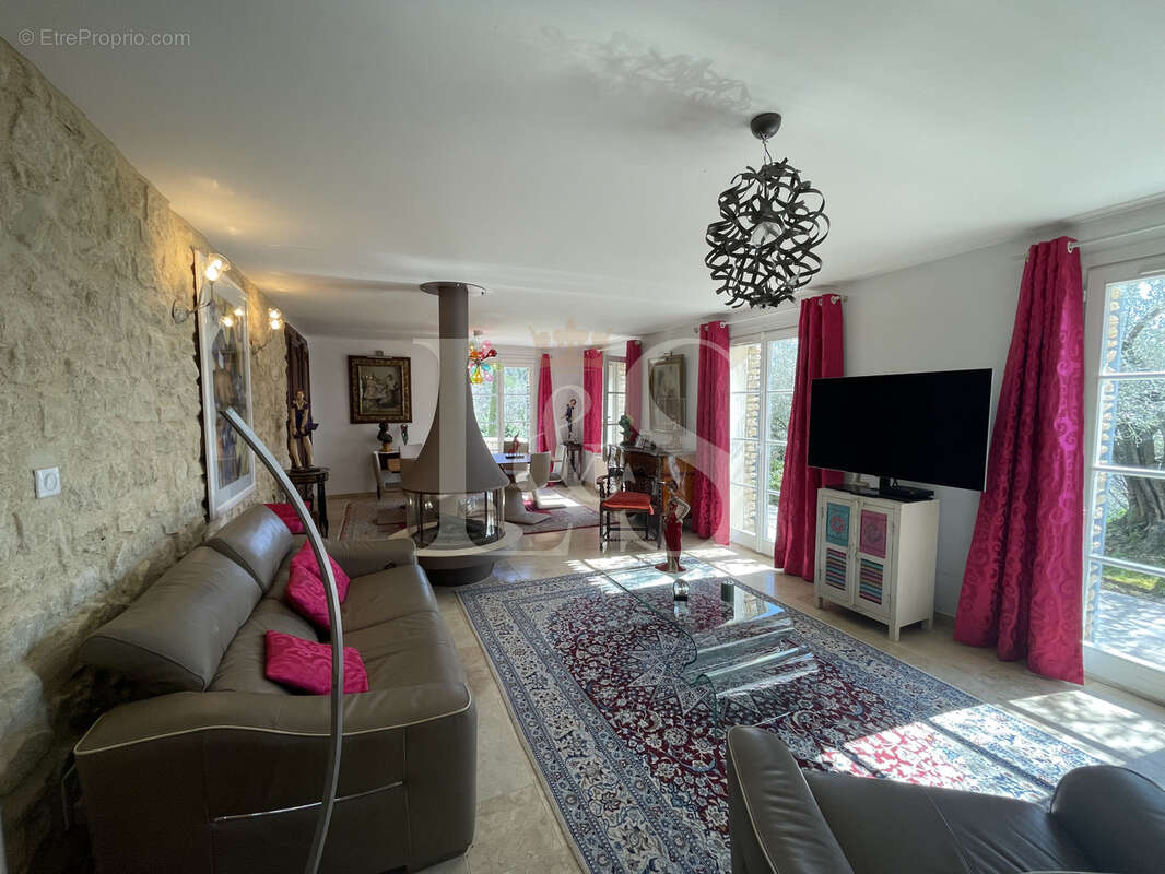 Maison à MALAUCENE