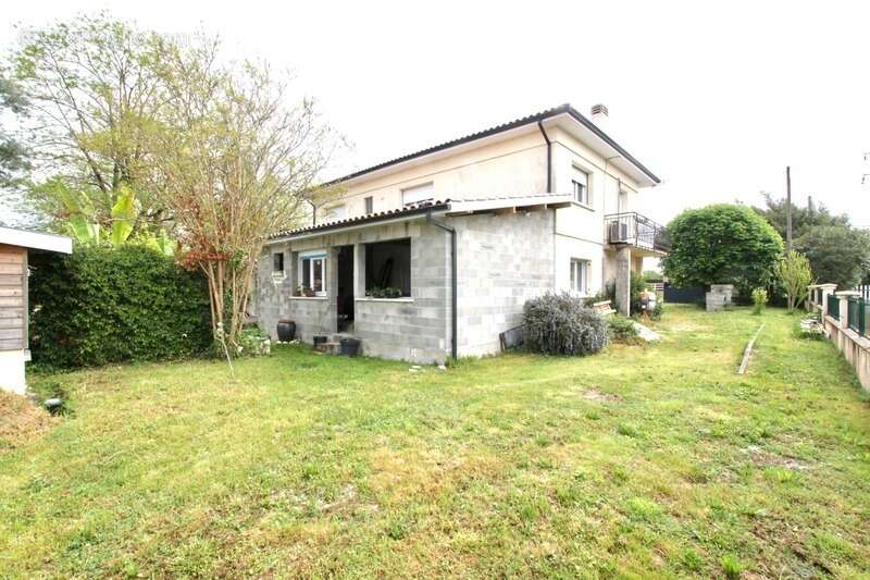 Maison à LA LANDE-DE-FRONSAC