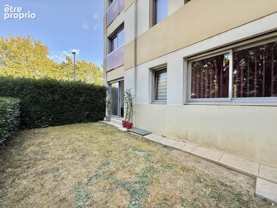 Dijon – port du canal  t3 66 m² rénové – rez-de-jardin – place parking privative & cave - photo 21