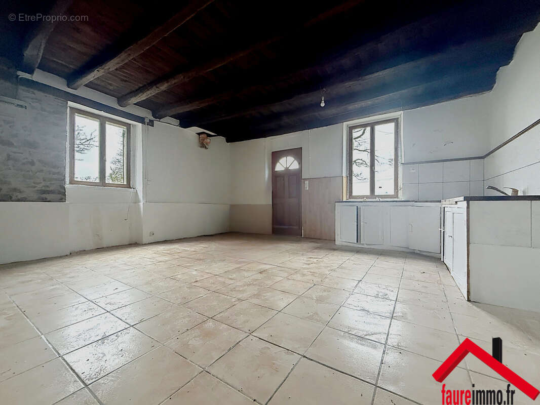 Maison à Voutezac en Corrèze - photo 10