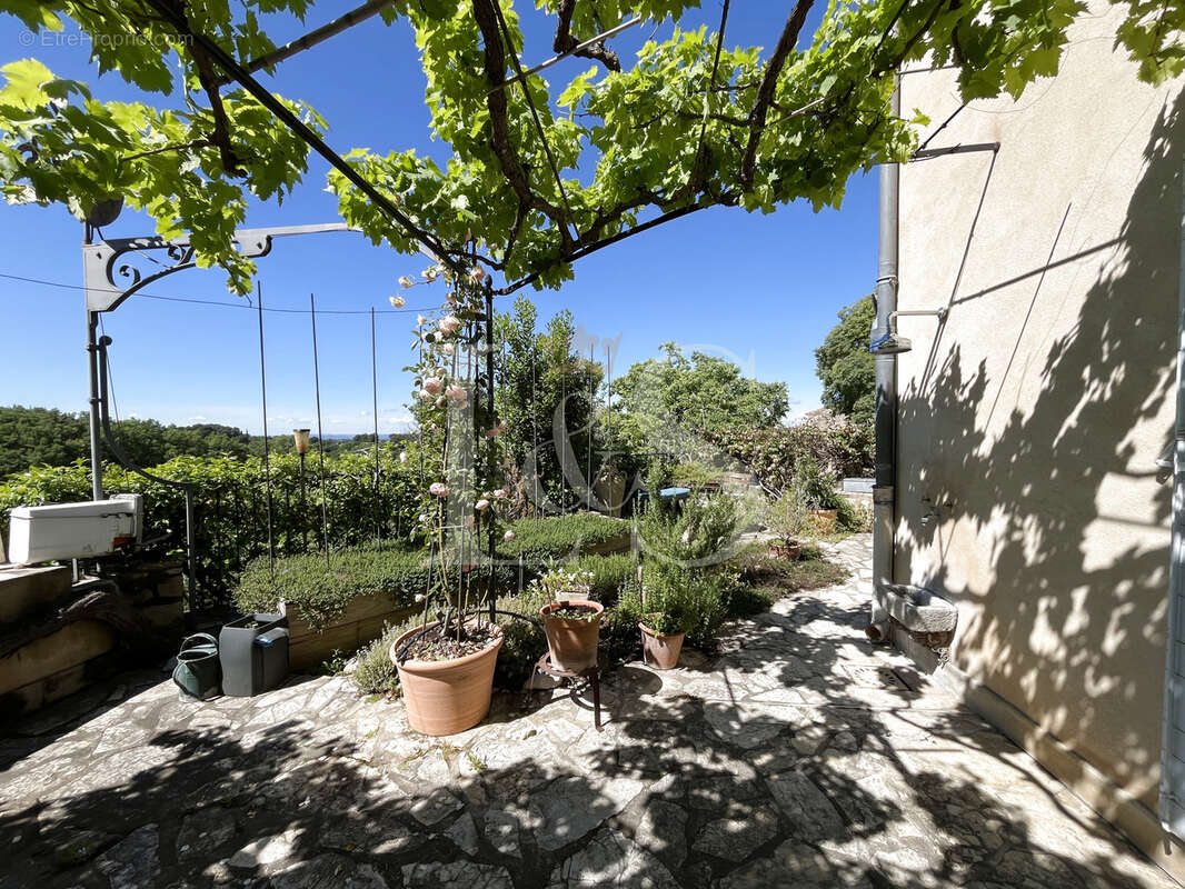 Maison à VAISON-LA-ROMAINE