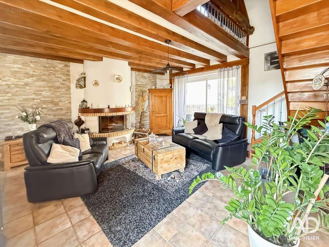 Photo 2 - Maison à MISY-SUR-YONNE
