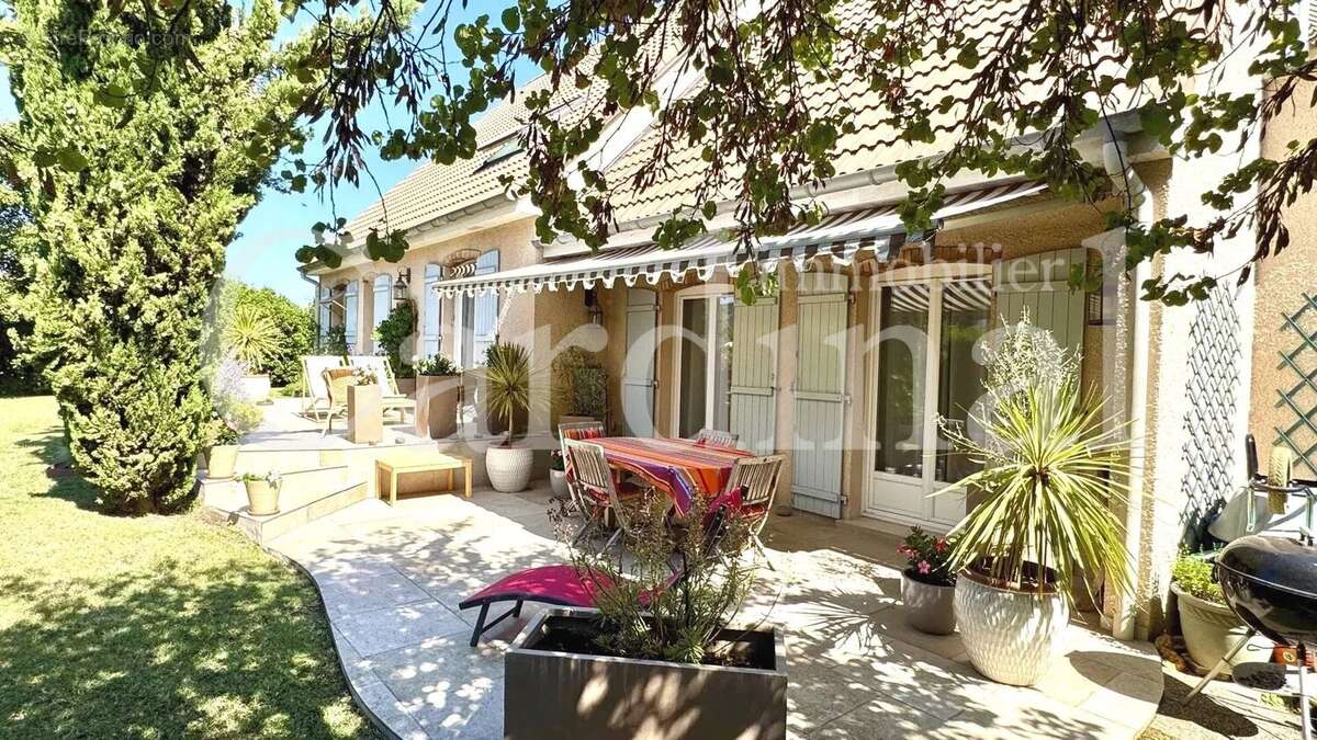 Maison à NOISY-LE-ROI
