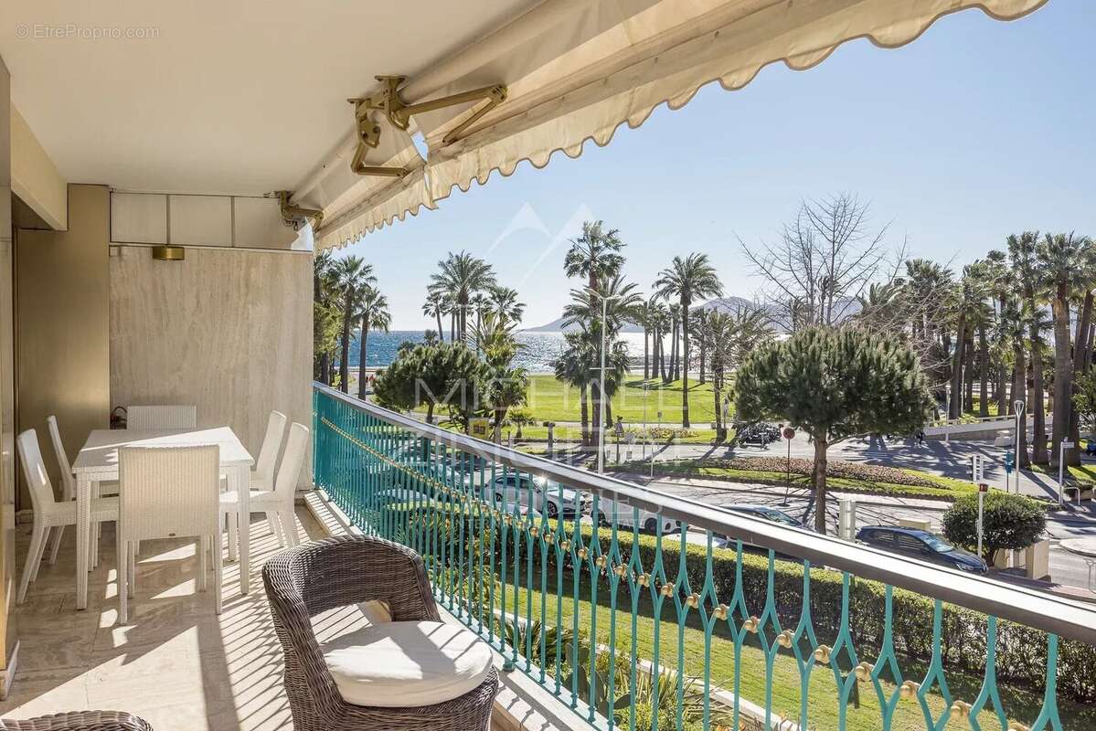 Appartement à CANNES