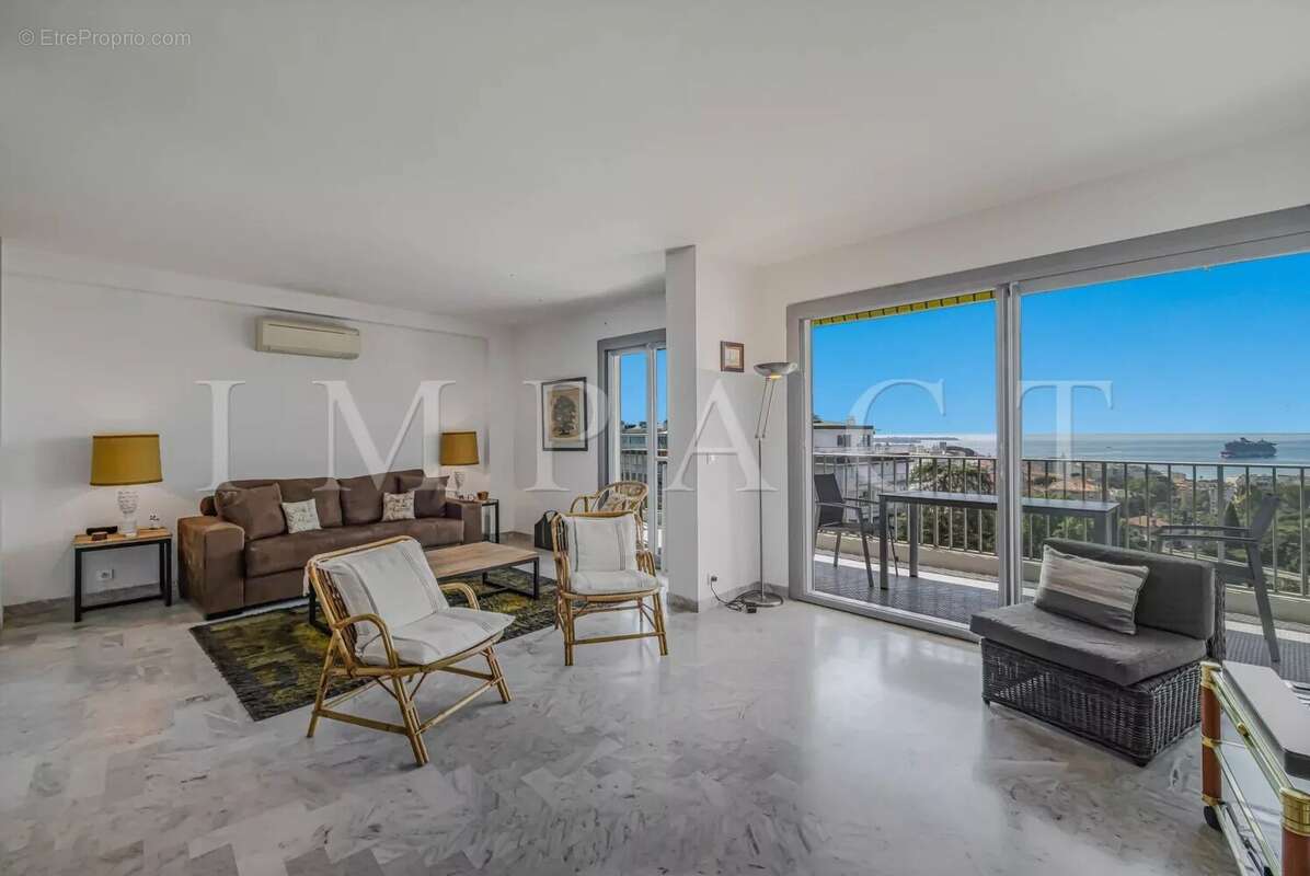 Appartement à CANNES