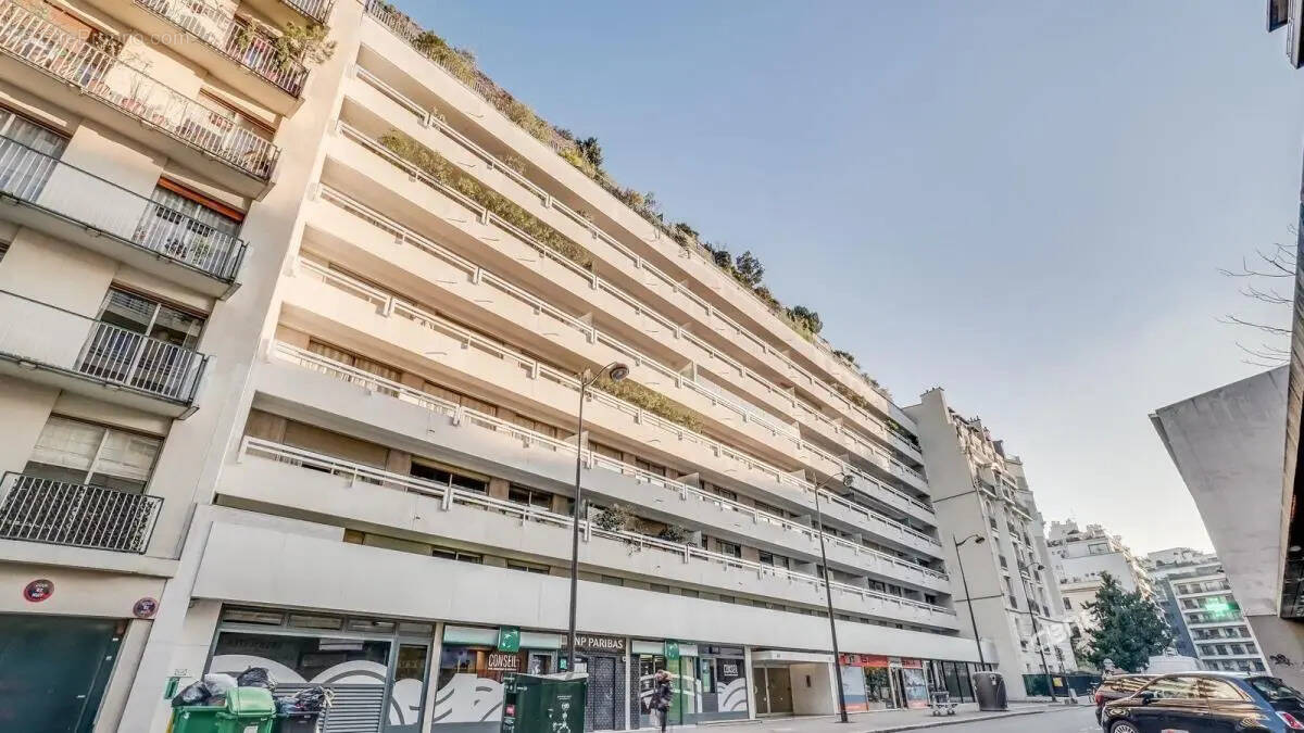 Commerce à PARIS-16E