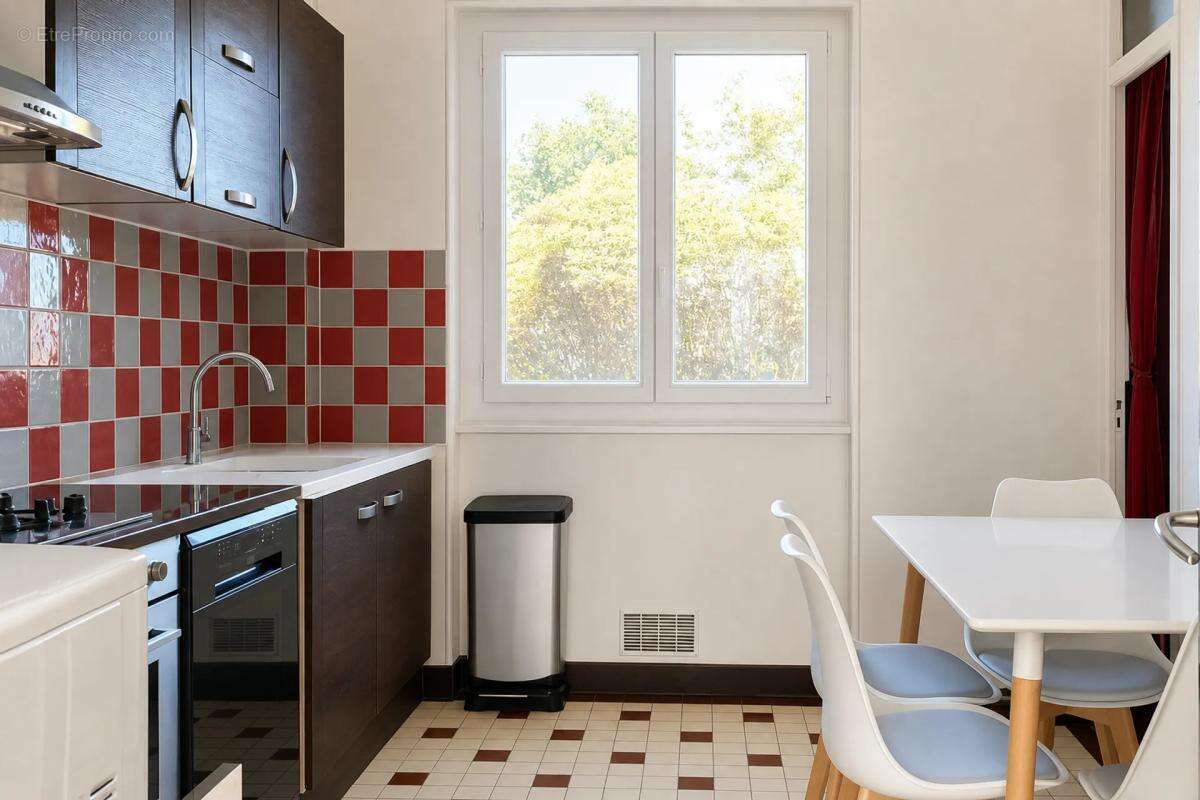 À vendre – Appartement 5 pièces avec locataire en place - photo 2